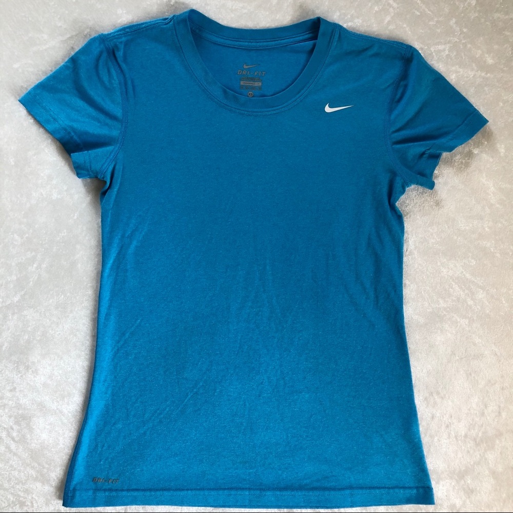 NIKE Dri-Fit Workout Short-sleeve Shirt